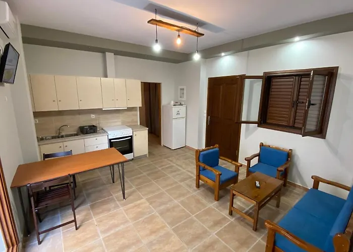Kalamata Home, Marina C